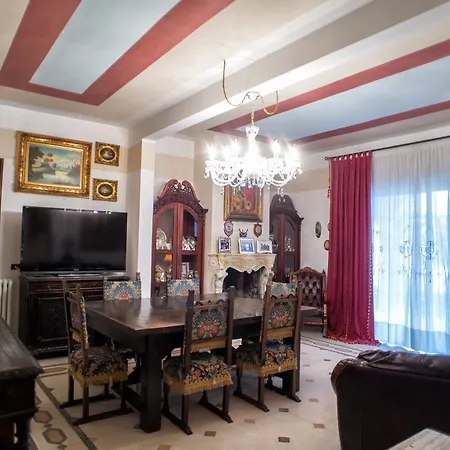 Michelle House Villa *