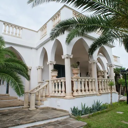 Villa Michelle House *